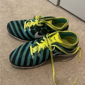 Women’s Nike Size 8 Sneakers